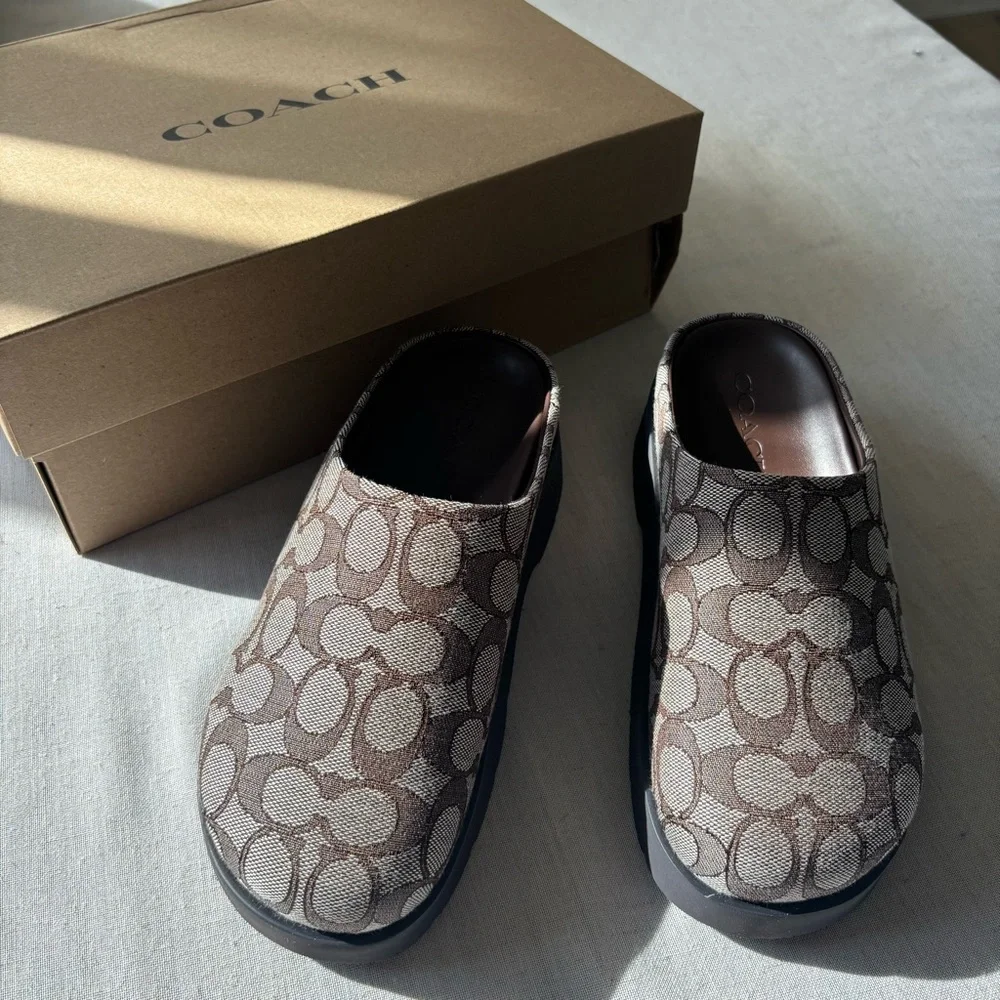 New Coach Link Mule Signature Jacquard Oak Maple Slip-On Size 7 | Chic Casual - Picture 1 of 9
